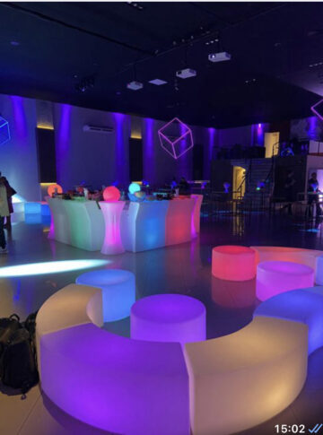 banco curvo led rgb artiluminacao